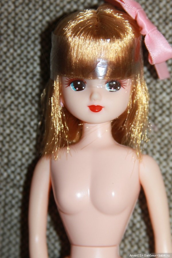 Ликка 4 поколения с ярким макияже (фото 7)