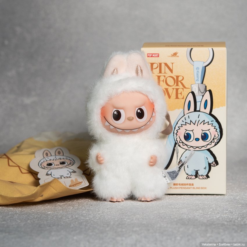 Labubu Pin for love — Коллекционные фигурки (фото 2)