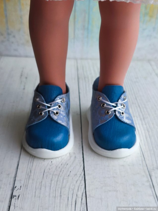 Кроссовки для куклы Llorens 42 см (фото 4)