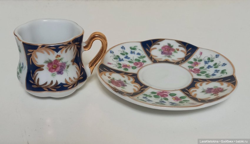 Миниатюрная из фарфора " Чайная пара "