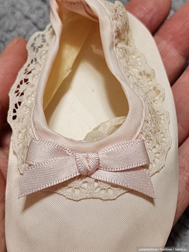 Винтажные розовые атласные пинетки-балетки для больших кукол (фото 3)