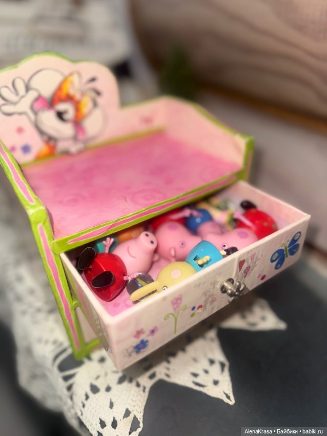 Комод для кукол и кукольных нудностей (фото 5)