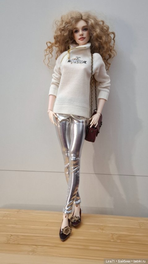 Джемпер на молнии на девочек 1/4