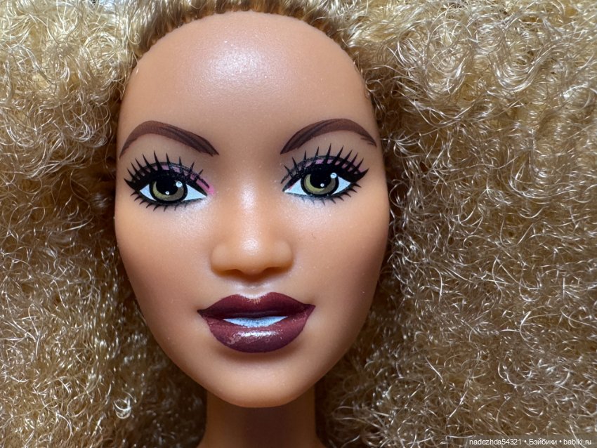 Барби от Марни Сенофонте на теле йоги (фото 10)