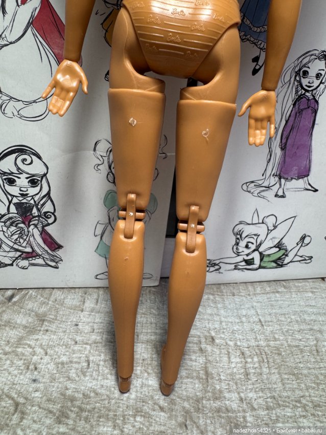 Барби от Марни Сенофонте на теле йоги