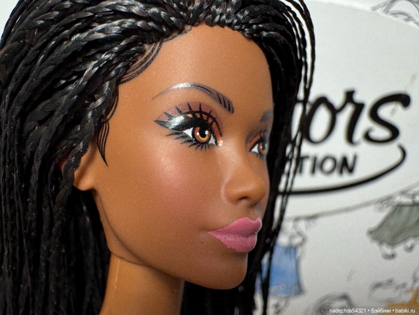 Барби Лукс 21 Хайди на теле Барби Экстра 1 в радужной шубке (фото 5)