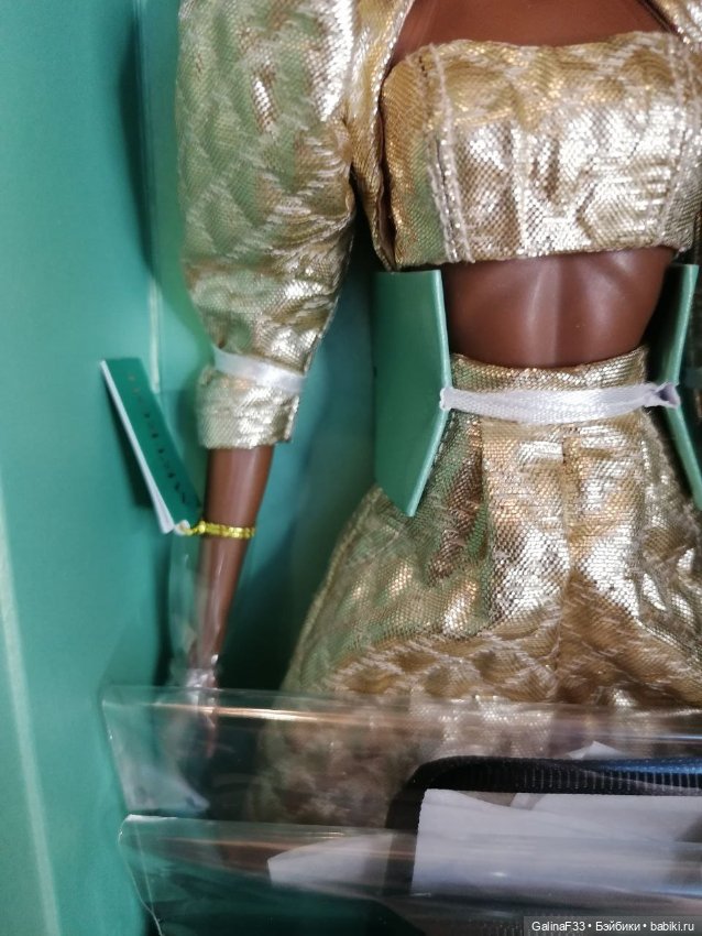 Golden Glam Queen Кики (Keeki ) Integrity Toys (фото 4)