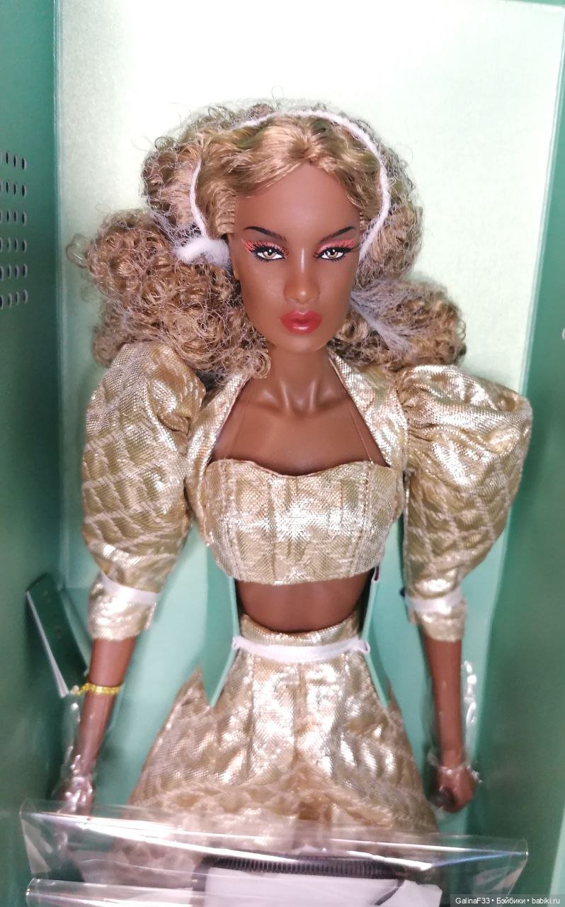 Golden Glam Queen Кики (Keeki ) Integrity Toys