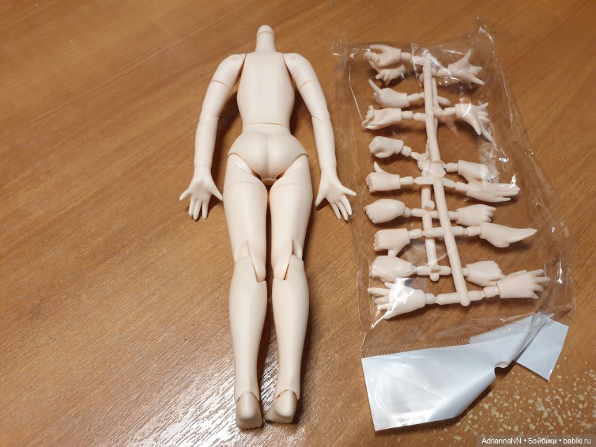 Тело для куклы Блайз blythe скинтон вайт с ручками