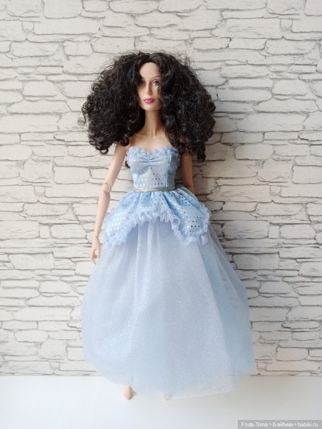 Платье от Барби Зомби - 2 - Эддисон Уилл голубое пышное (фото 2)
