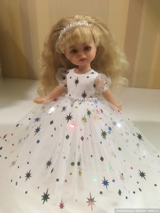 Paola Reina (21 см) белое платье (фото 5)