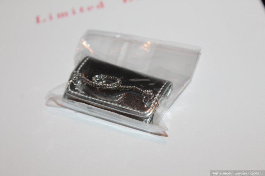 Сумочка от Fierce Seduction Navia Phan (фото 2)