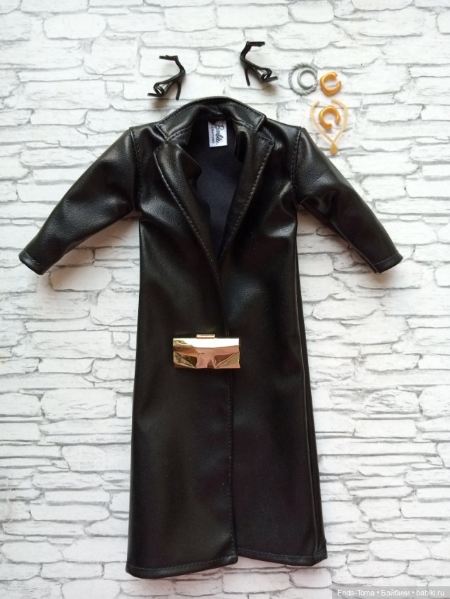 Кожаный плащ черный Барби Barbie Styled By Maeve Reilly обувь украшения