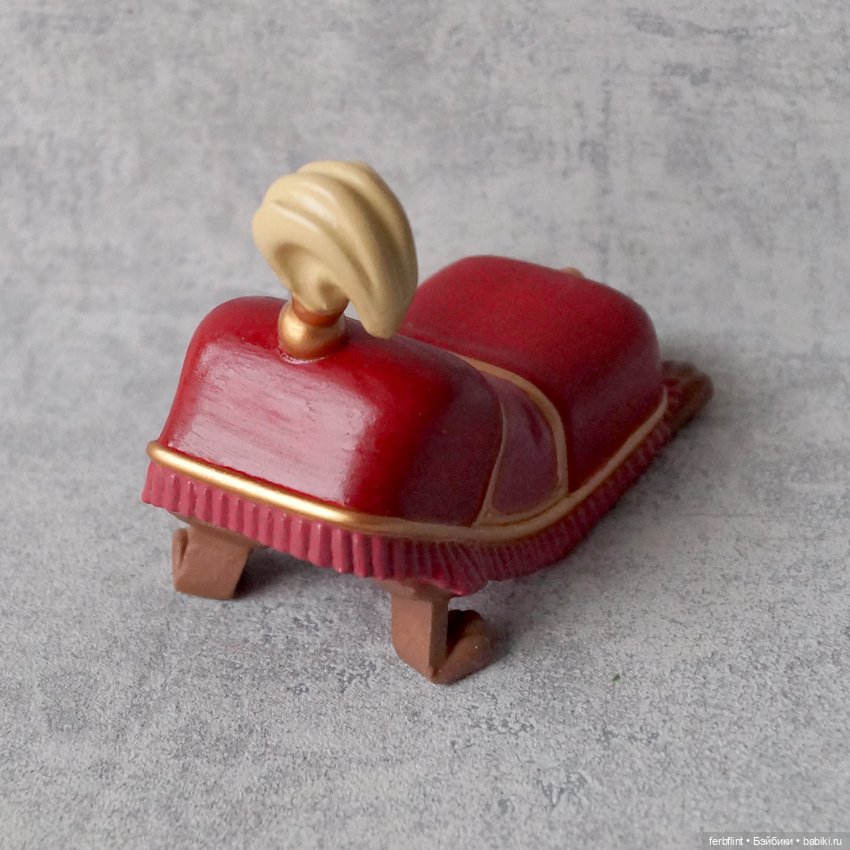 Фигурка пёс-пуфик из м/ф "Красавица и Чудовище" (масштаб 1:6) (фото 3)