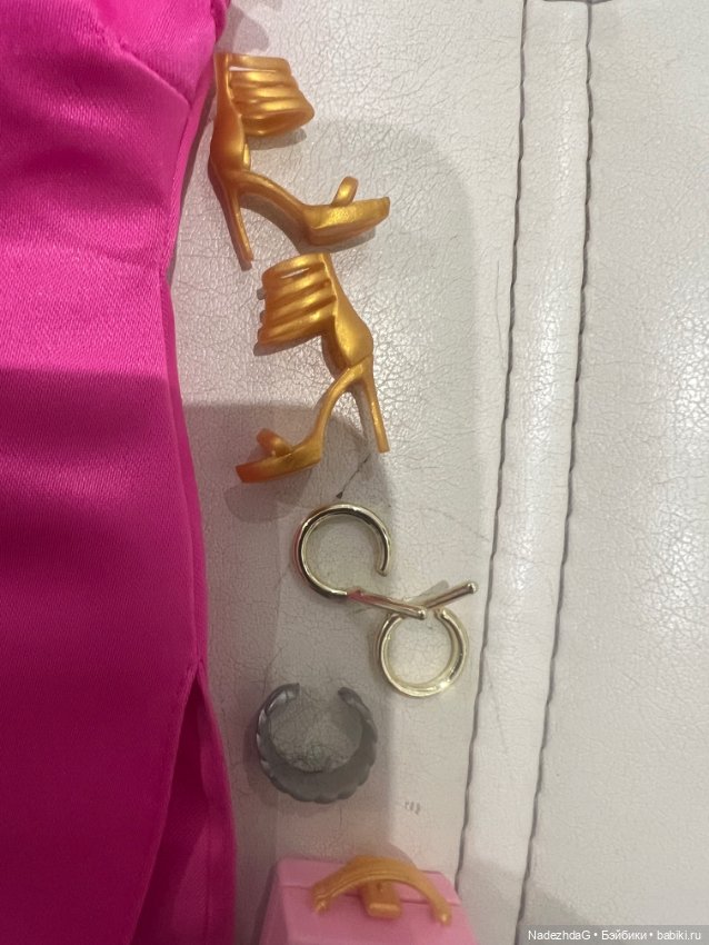 Аутфит Кили Джонс Тэд Лассо (фото 3)