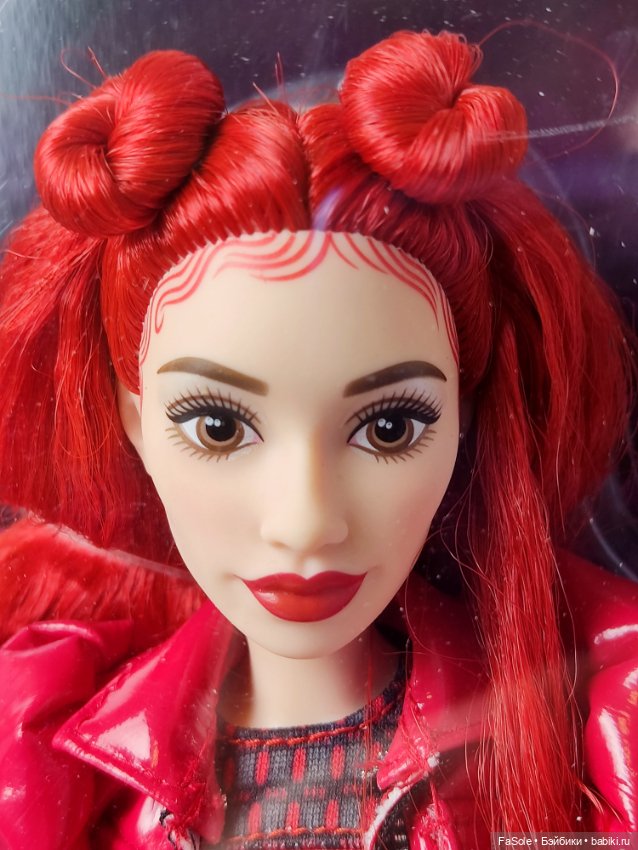 Disney Descendants: The Rise of Red, Red (фото 2)