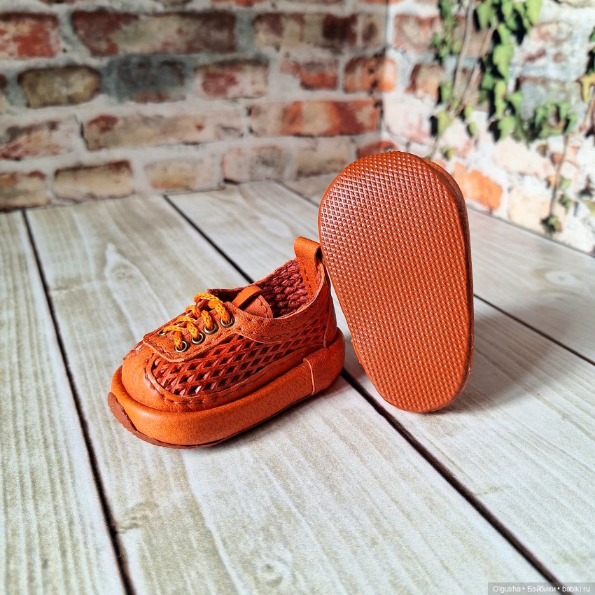 Кроссовки на Готц ростом 50 см (фото 3)