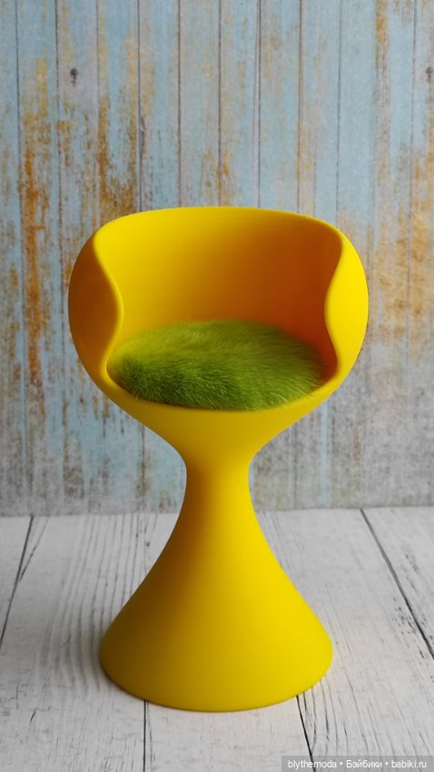 Стул для фотосессий для куклы ростом до 20 см (фото 3)