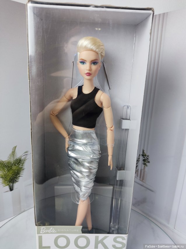Barbie looks Модель № 8 Андра высокая блондинка