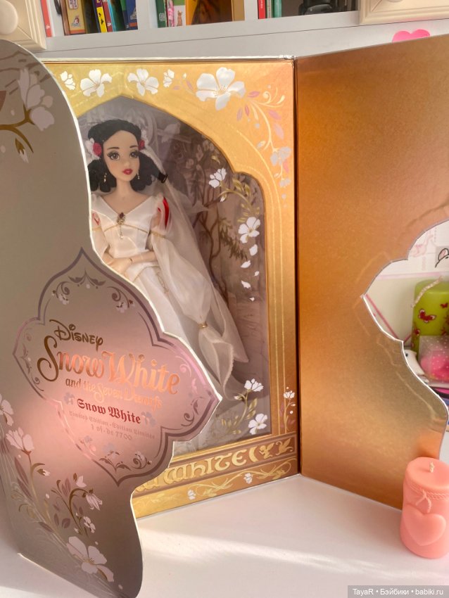 Белоснежка 40 см Disney Limited Edition