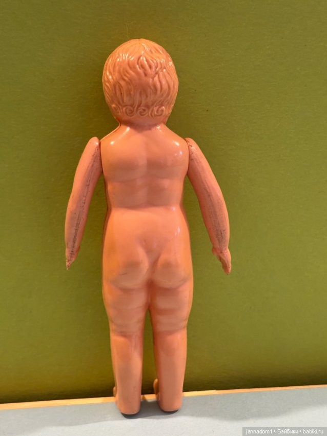 Целлулоидная ранняя куколка с рельефными волосами, высота 10,5 см (фото 5)