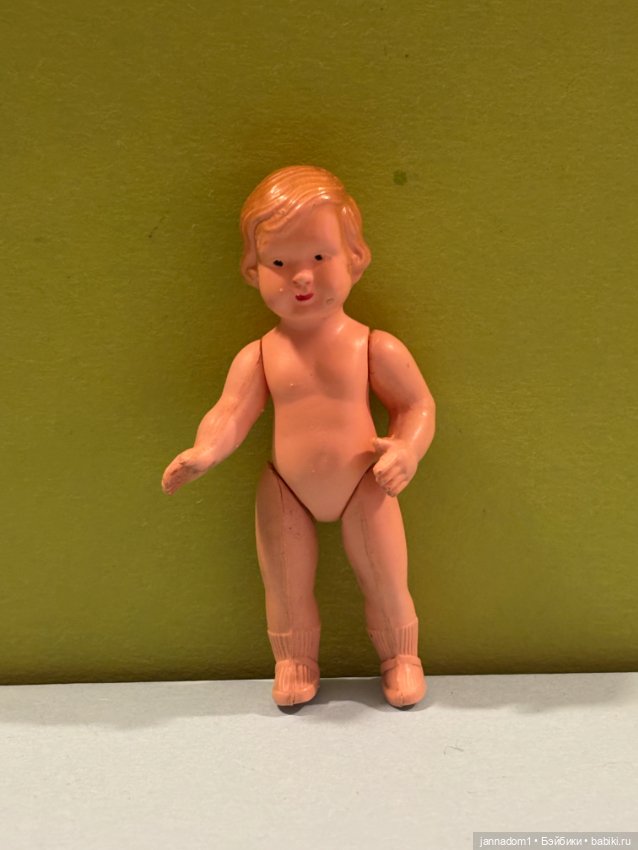 Целлулоидная куколка Celba с рельефными волосами, высота 7,5 см