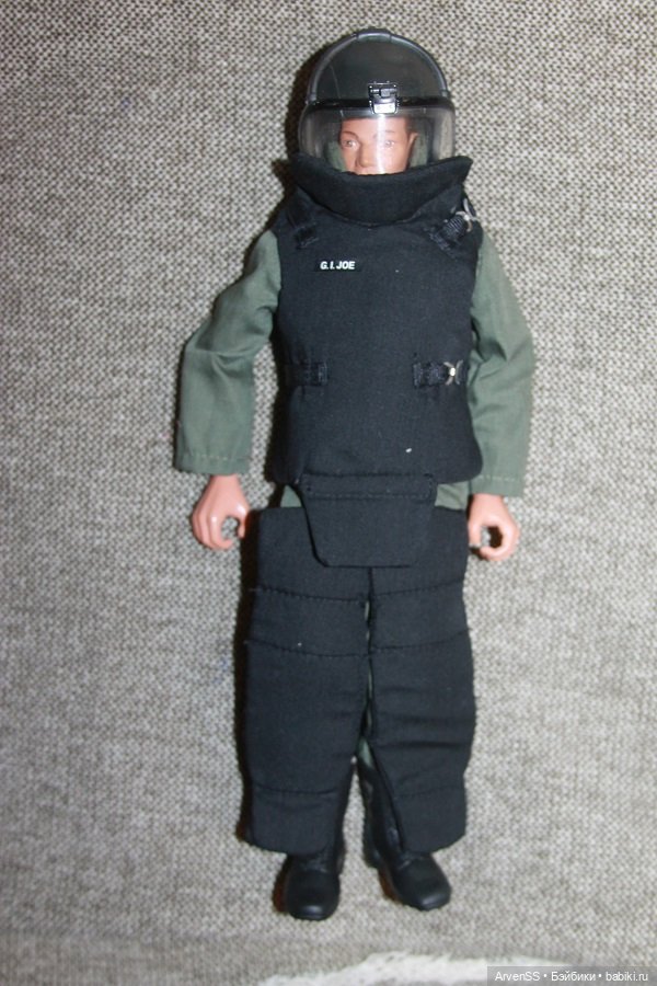 Брутальный экшен-парень G.I. Joe Bomb Disposal компании Hasbro (фото 2)
