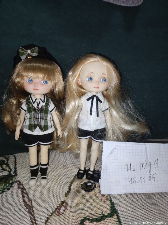 Pipitom с пепельными волосами