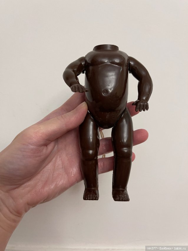 Маленькое пластикое тело черное