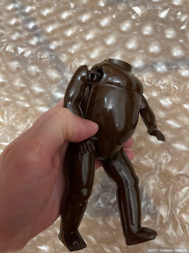 Маленькое пластикое тело черное