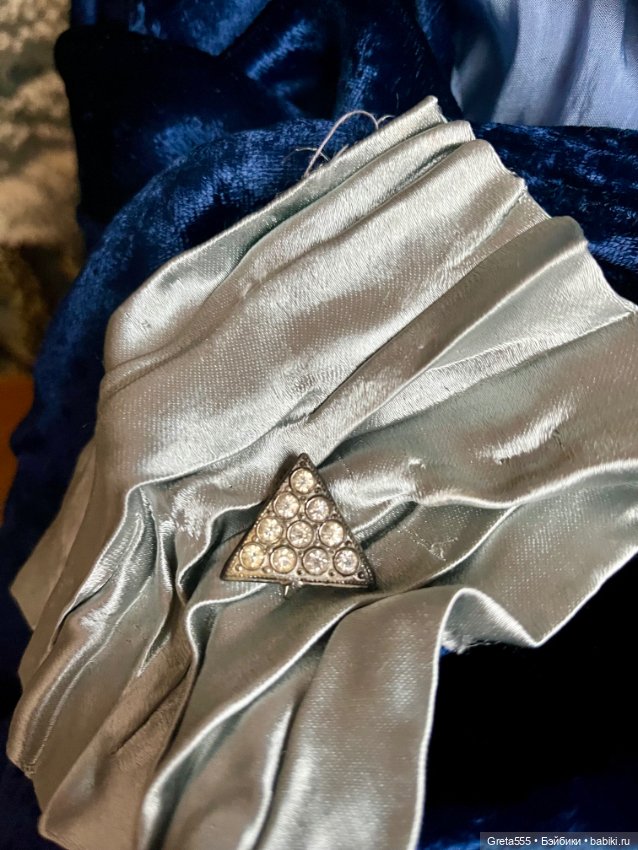 Очень миниатюрная антикварная брошь для кукольных малюток , Франция , Начало 20-го века (фото 2)