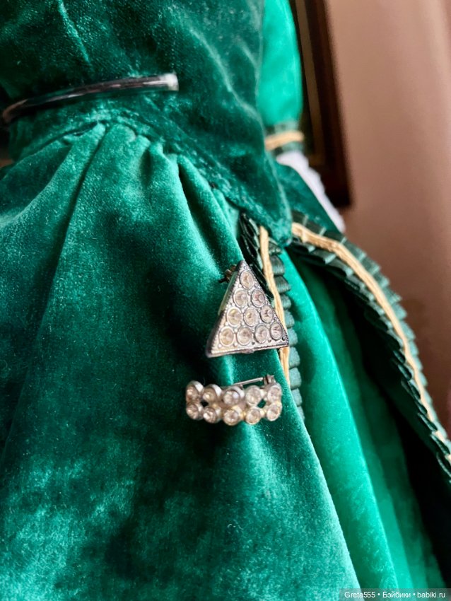 Очень миниатюрная антикварная брошечка для кукольных малюток , Франция , начало 20-го века (фото 8)