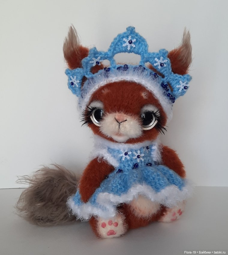 Белочка-Снегурочка — Авторские игрушки (фото 2)