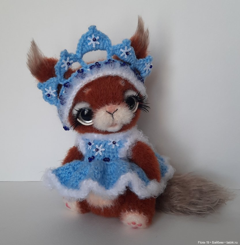 Белочка-Снегурочка — Авторские игрушки (фото 5)