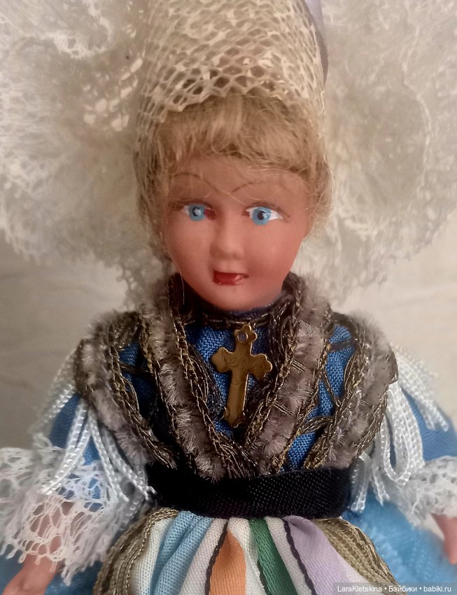 Кукла из целлулоида. Франция