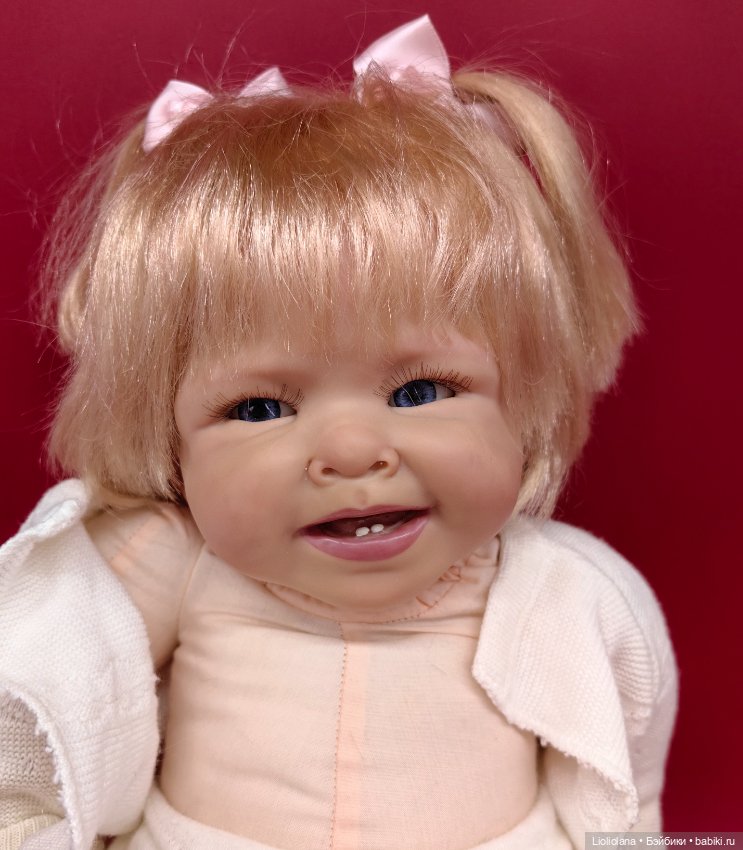 Серьёзная малышка Кайла от Ashton Drake Gallery