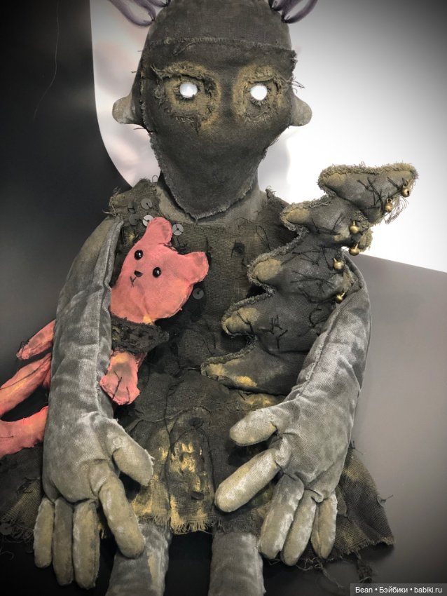 Фантазийная текстильная кукла ручной работы (фото 2)