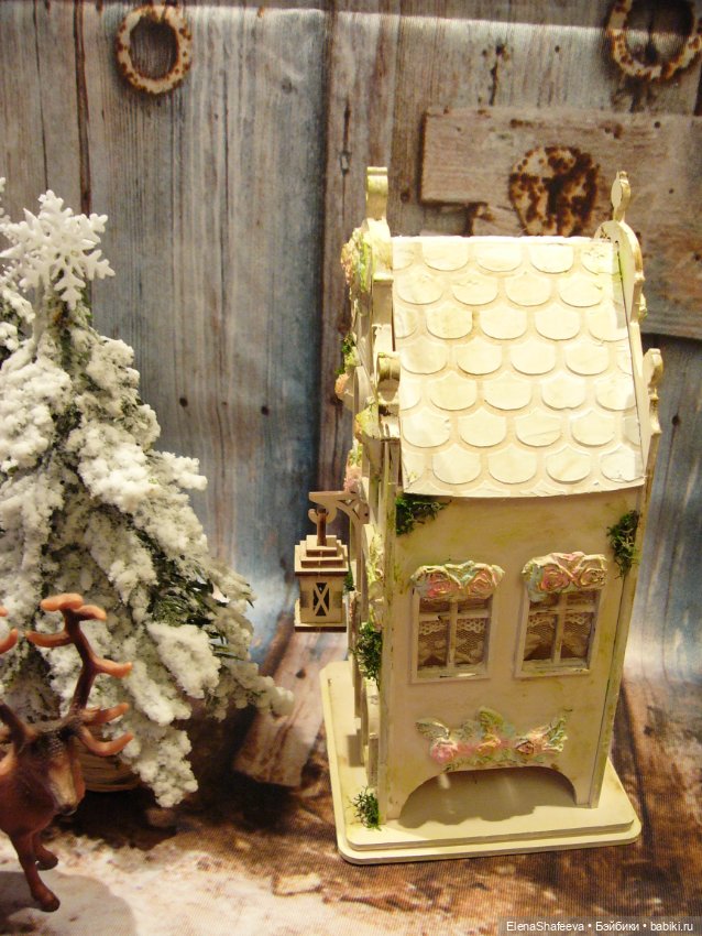 Красивый домик - светильник для кукол (фото 6)