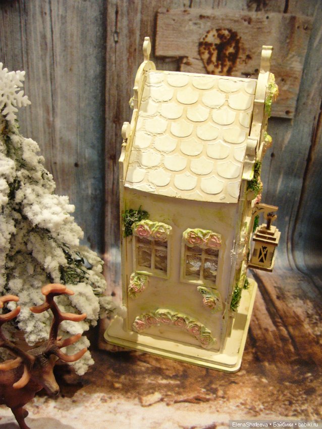 Красивый домик - светильник для кукол (фото 5)
