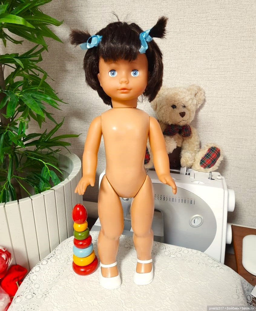 Большая, 50 см, в новом состоянии, кукла ГДР (фото 6)