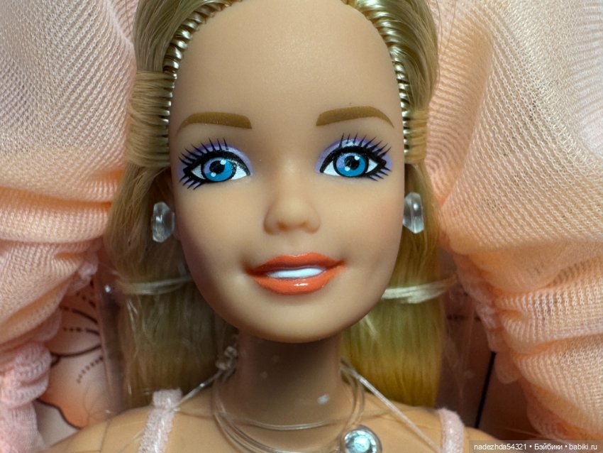 Барби "Персики и сливки" блондинка (фото 6)