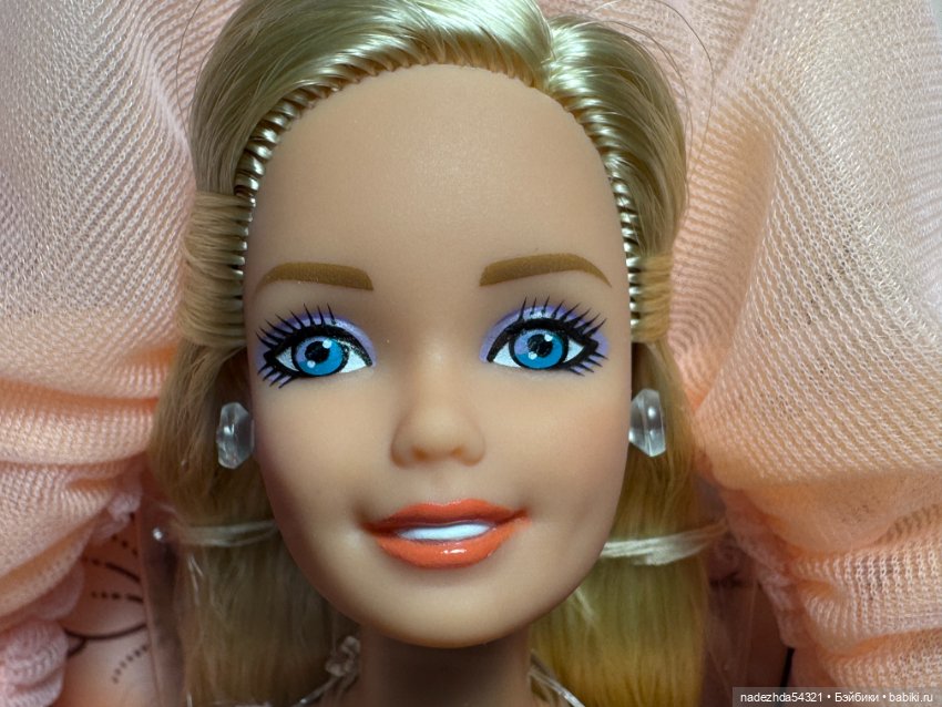 Барби "Персики и сливки" блондинка (фото 9)