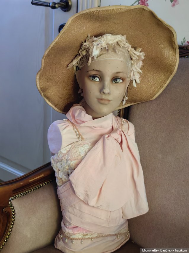 Антикварная кукла-шляпный манекен (фото 2)