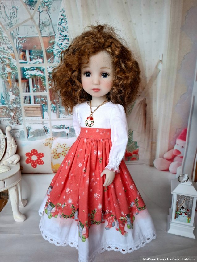 Платье для кукол Ruby Red