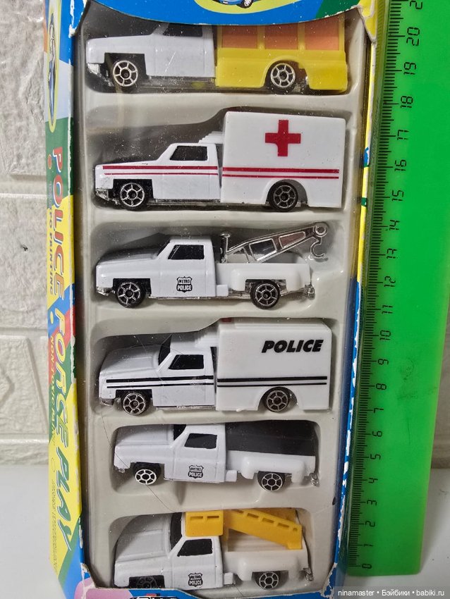 Машинки из детства — Винтажные куклы и игрушки детства (фото 2)