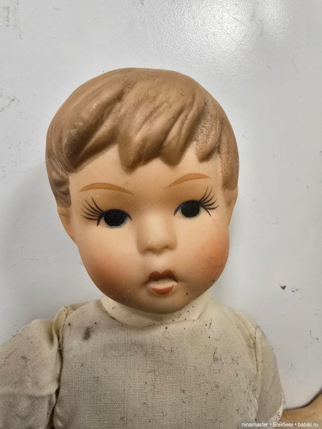 На реставрацию. Мальчик от Goebel Hummel