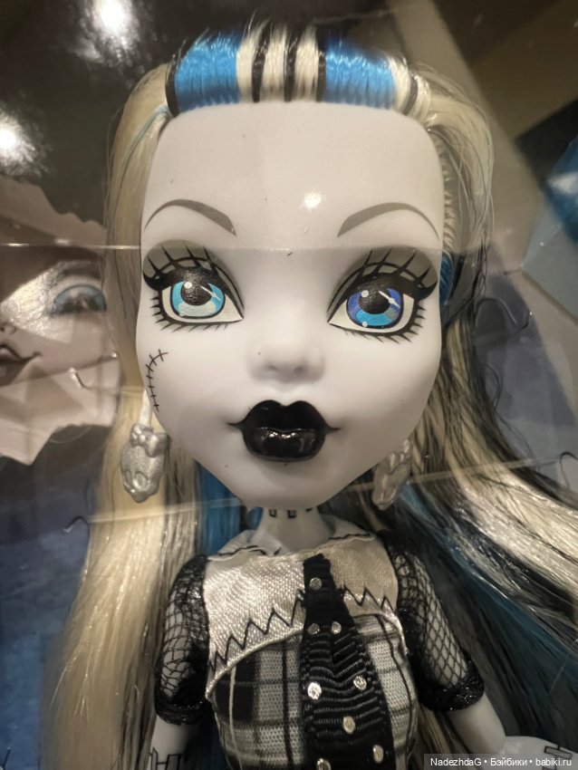 #2 Monster High Frankie Stein Reel (фото 4)
