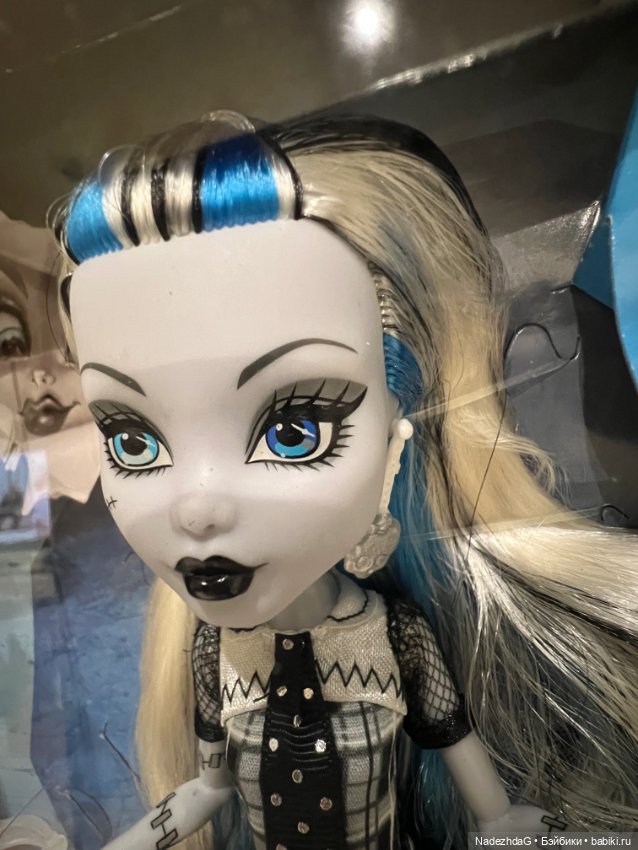 Monster High Frankie Stein Reel Drama (фото 4)