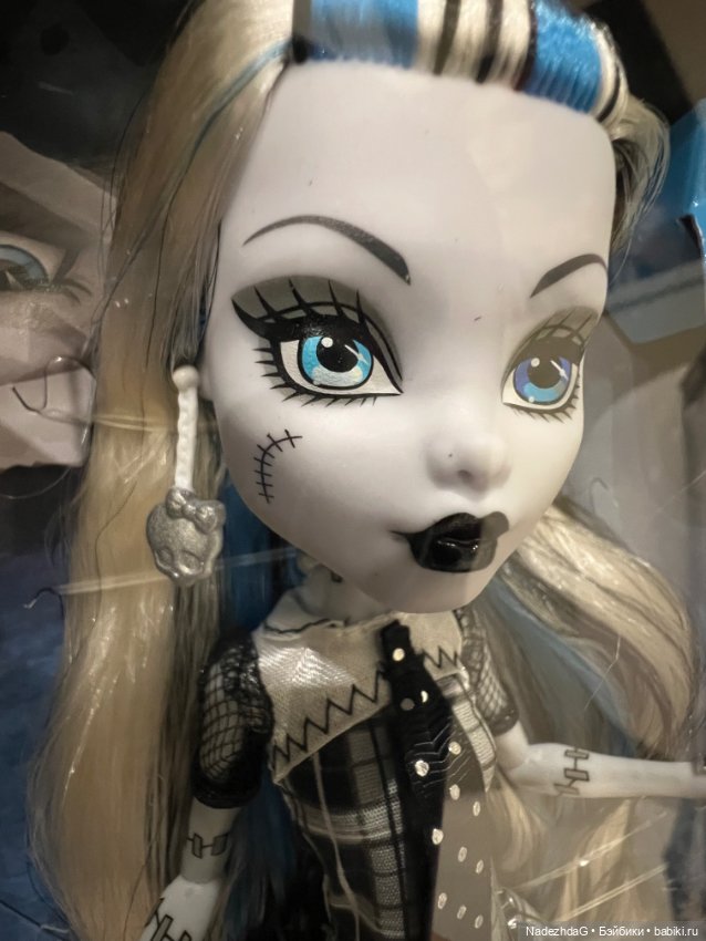 #2 Monster High Frankie Stein Reel (фото 5)