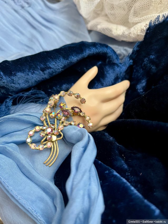 Волшебная брошь , кристаллы Борреаль , старая Чехия (фото 6)